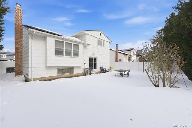 974 Mildred Drive, Baldwin, NY 11510