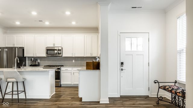 11453 Lottie Circle, Noblesville, IN 46060