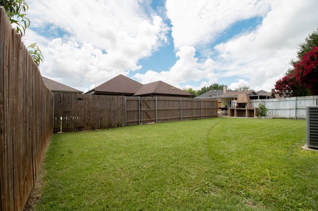 1363 Yorkshire Street 2, Fort Worth, TX 76134