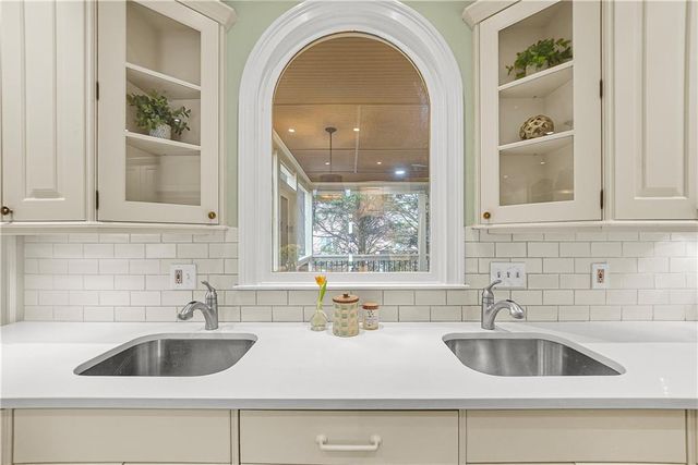 406 Spring House Cove NE, Atlanta, GA 30307