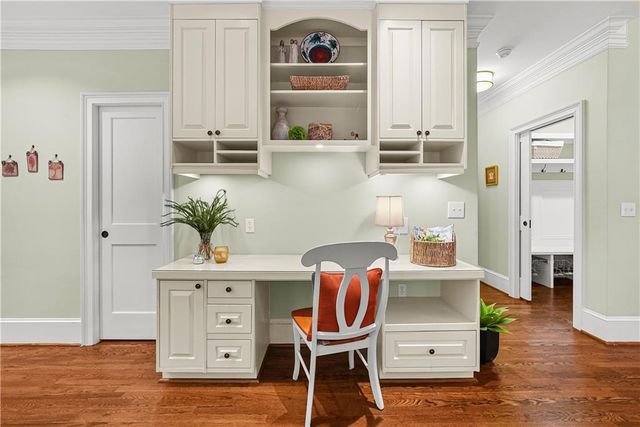 406 Spring House Cove NE, Atlanta, GA 30307