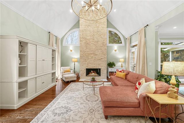 406 Spring House Cove NE, Atlanta, GA 30307