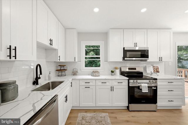 9309 CROSS BOW RD, Fort Washington, MD 20744