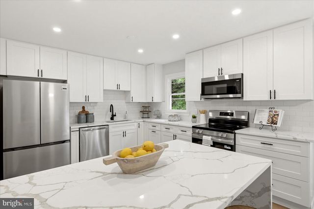 9309 CROSS BOW RD, Fort Washington, MD 20744