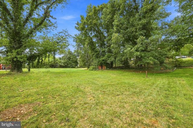 9309 CROSS BOW RD, Fort Washington, MD 20744