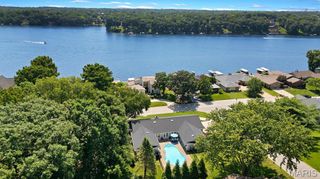 11 Rue Grand Drive, Lake St Louis, MO 63367