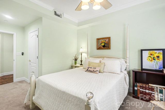 401 N Church Street 208, Charlotte, NC 28202