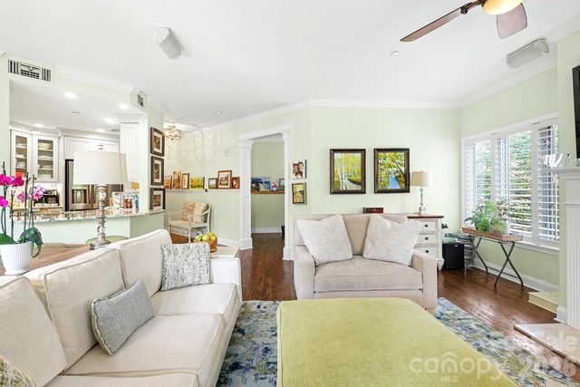 401 N Church Street 208, Charlotte, NC 28202