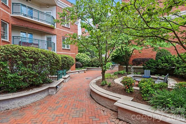 401 N Church Street 208, Charlotte, NC 28202