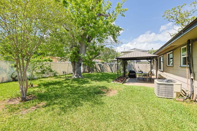 206 Irene Street, Deer Park, TX 77536