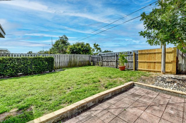 4163 NW 2nd Court, Boca Raton, FL 33431