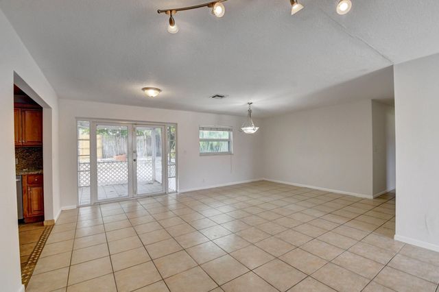 4163 NW 2nd Court, Boca Raton, FL 33431