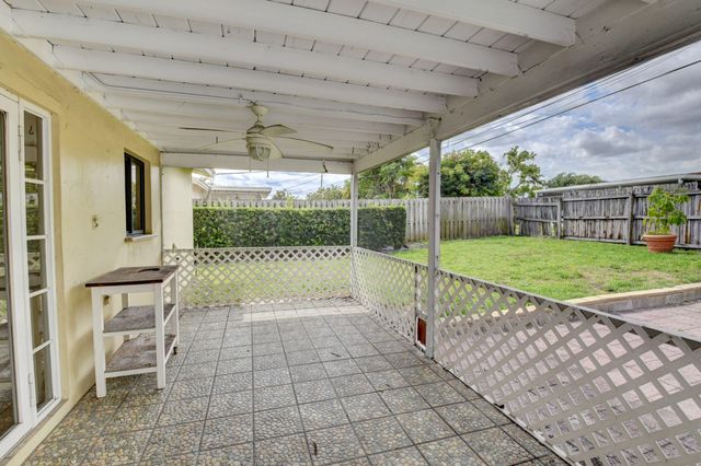 4163 NW 2nd Court, Boca Raton, FL 33431