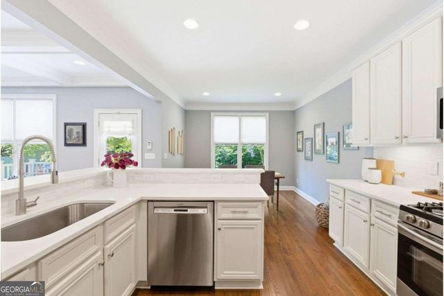 1324 Cambridge Avenue, Atlanta, GA 30344