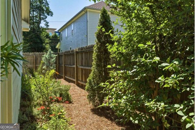 1324 Cambridge Avenue, Atlanta, GA 30344