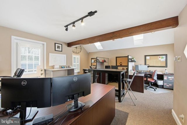 4024 W CHESTER PIKE, Newtown Square, PA 19073