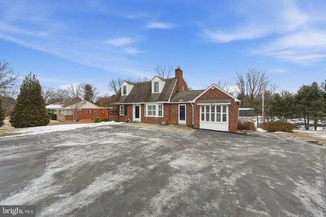 4024 W CHESTER PIKE, Newtown Square, PA 19073
