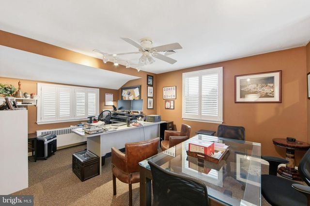 4024 W CHESTER PIKE, Newtown Square, PA 19073