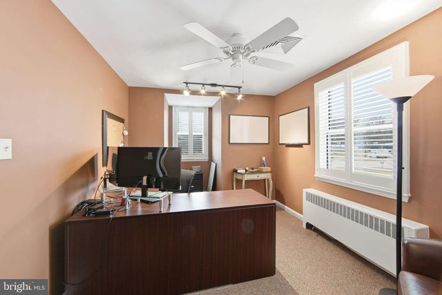 4024 W CHESTER PIKE, Newtown Square, PA 19073