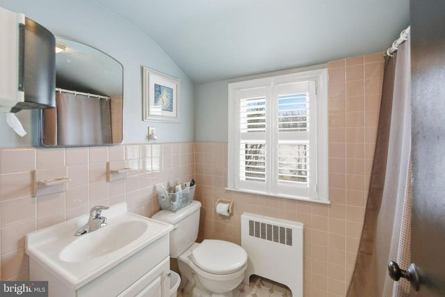 4024 W CHESTER PIKE, Newtown Square, PA 19073