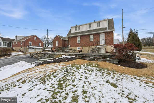 4024 W CHESTER PIKE, Newtown Square, PA 19073
