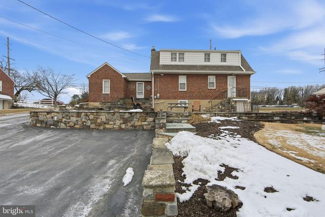 4024 W CHESTER PIKE, Newtown Square, PA 19073