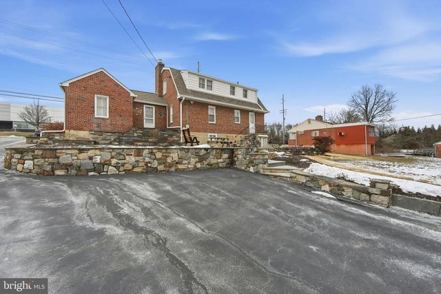 4024 W CHESTER PIKE, Newtown Square, PA 19073
