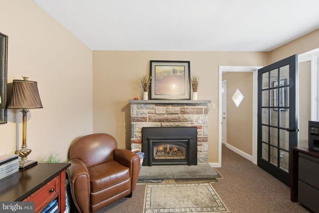 4024 W CHESTER PIKE, Newtown Square, PA 19073