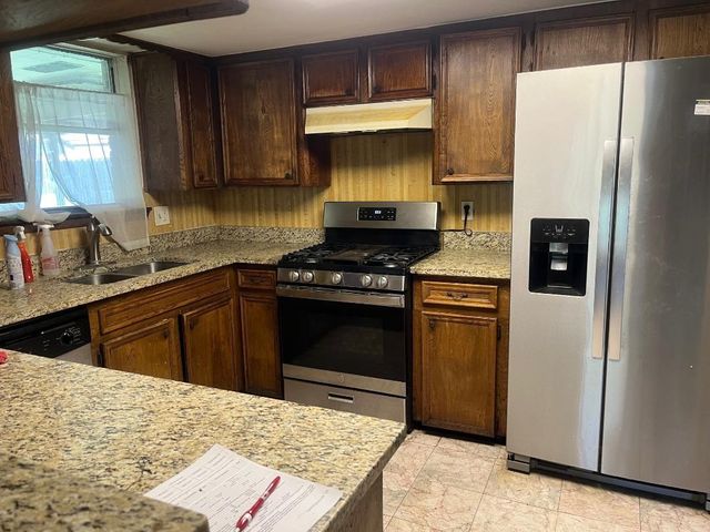 7130 Log Hollow Drive, Houston, TX 77040