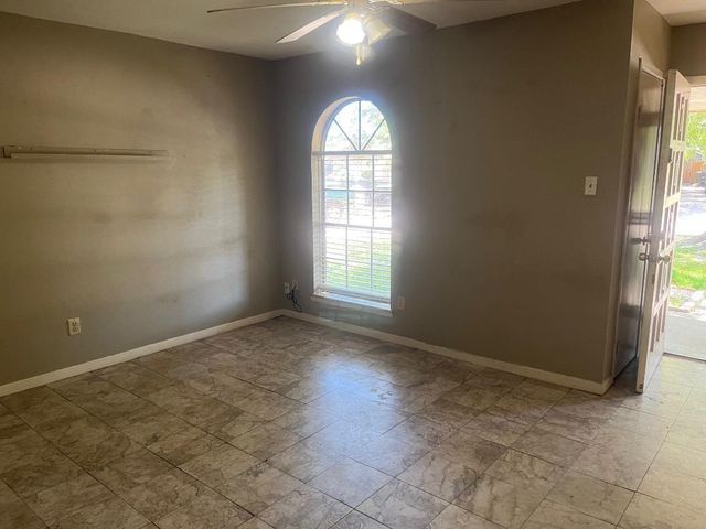 7130 Log Hollow Drive, Houston, TX 77040