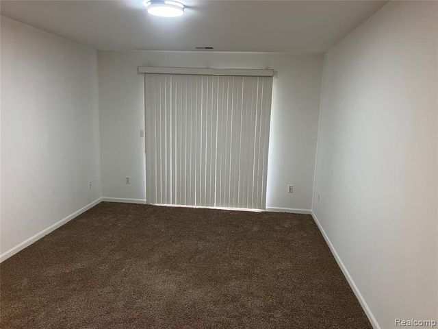 14516 Holborn Drive, Sterling Heights, MI 48313