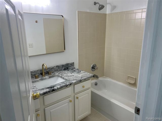 14516 Holborn Drive, Sterling Heights, MI 48313