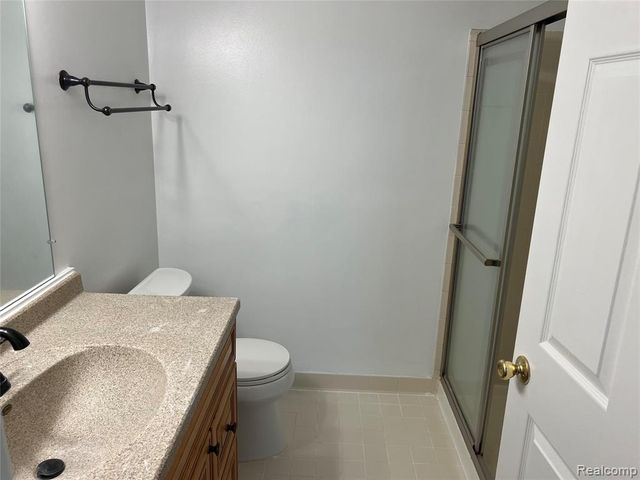 14516 Holborn Drive, Sterling Heights, MI 48313