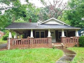 2712 NE Greenway Avenue, Winston-salem, NC 27105