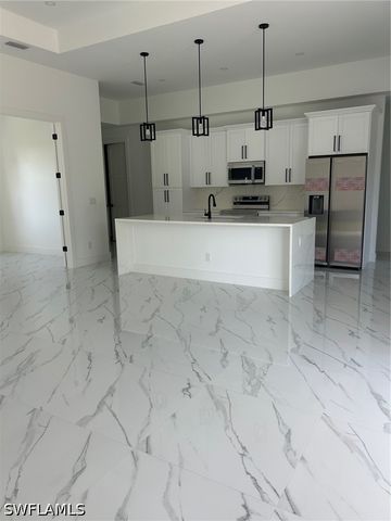 2894 43rd AVE NE, Naples, FL 34120