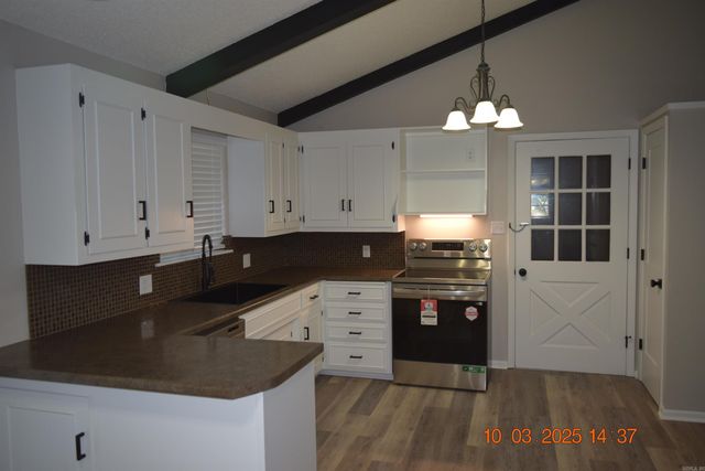203 Halteria Point, Hot Springs, AR 71913