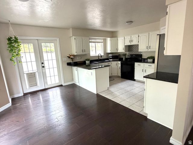 1682 E SUNRISE MEADOW DR, Sandy, UT 84093