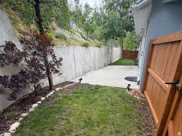 1682 E SUNRISE MEADOW DR, Sandy, UT 84093