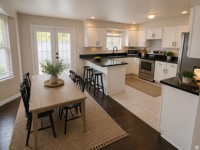 1682 E SUNRISE MEADOW DR, Sandy, UT 84093