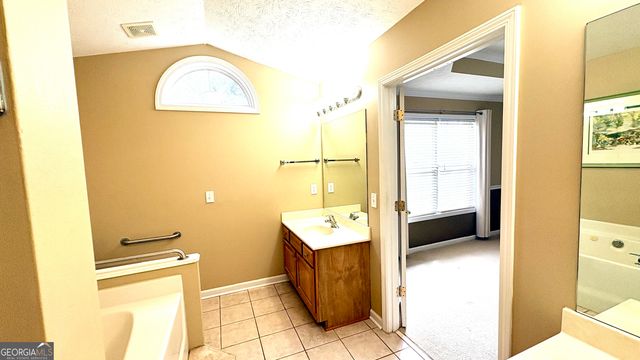 112 Foxdale Drive, Lagrange, GA 30240