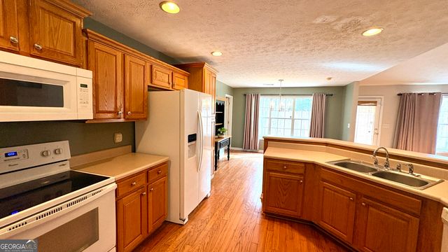 112 Foxdale Drive, Lagrange, GA 30240