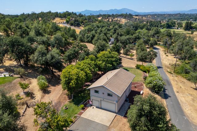 1350 2nd Street, Anderson, CA 96007