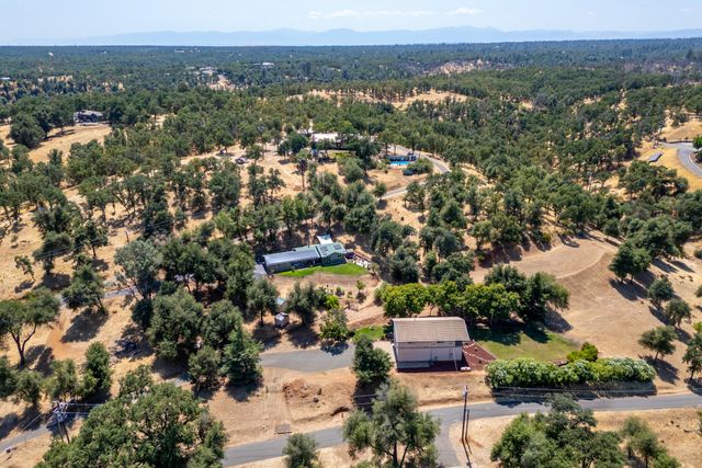 1350 2nd Street, Anderson, CA 96007