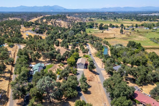 1350 2nd Street, Anderson, CA 96007