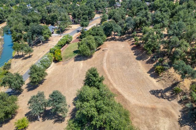 1350 2nd Street, Anderson, CA 96007