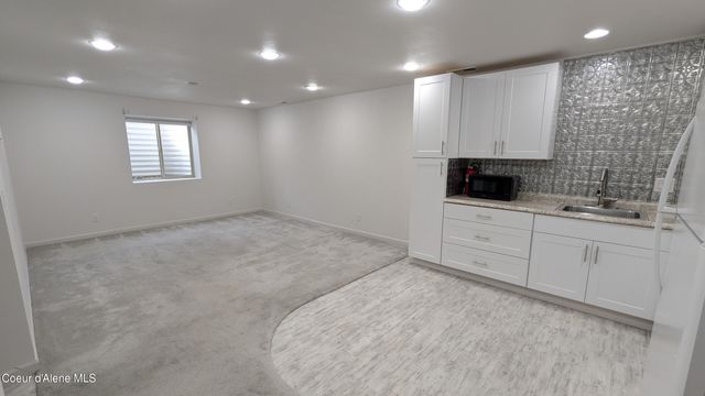 8683 N Salmonberry LOOP, Hayden, ID 83835