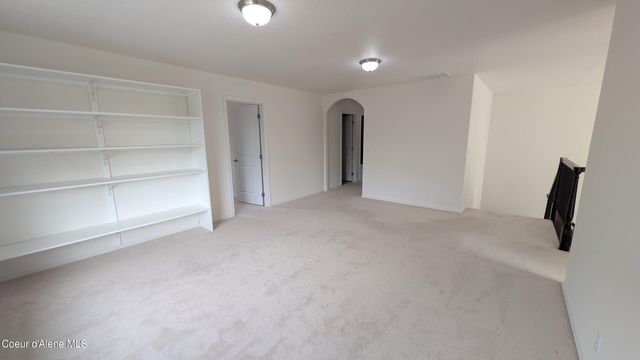 8683 N Salmonberry LOOP, Hayden, ID 83835