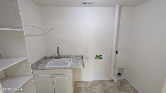 8683 N Salmonberry LOOP, Hayden, ID 83835