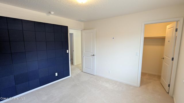 8683 N Salmonberry LOOP, Hayden, ID 83835