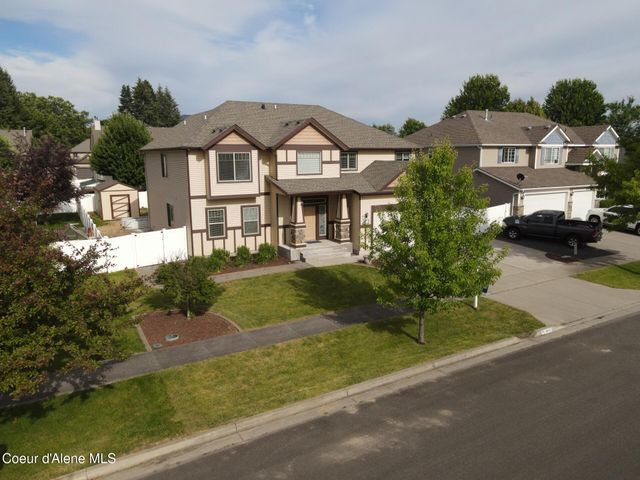 8683 N Salmonberry LOOP, Hayden, ID 83835
